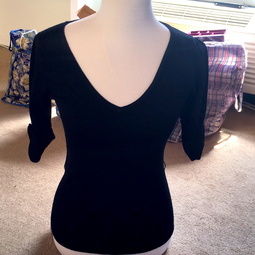 Classic Black 3/4 Sleeve V-Neck Sweater